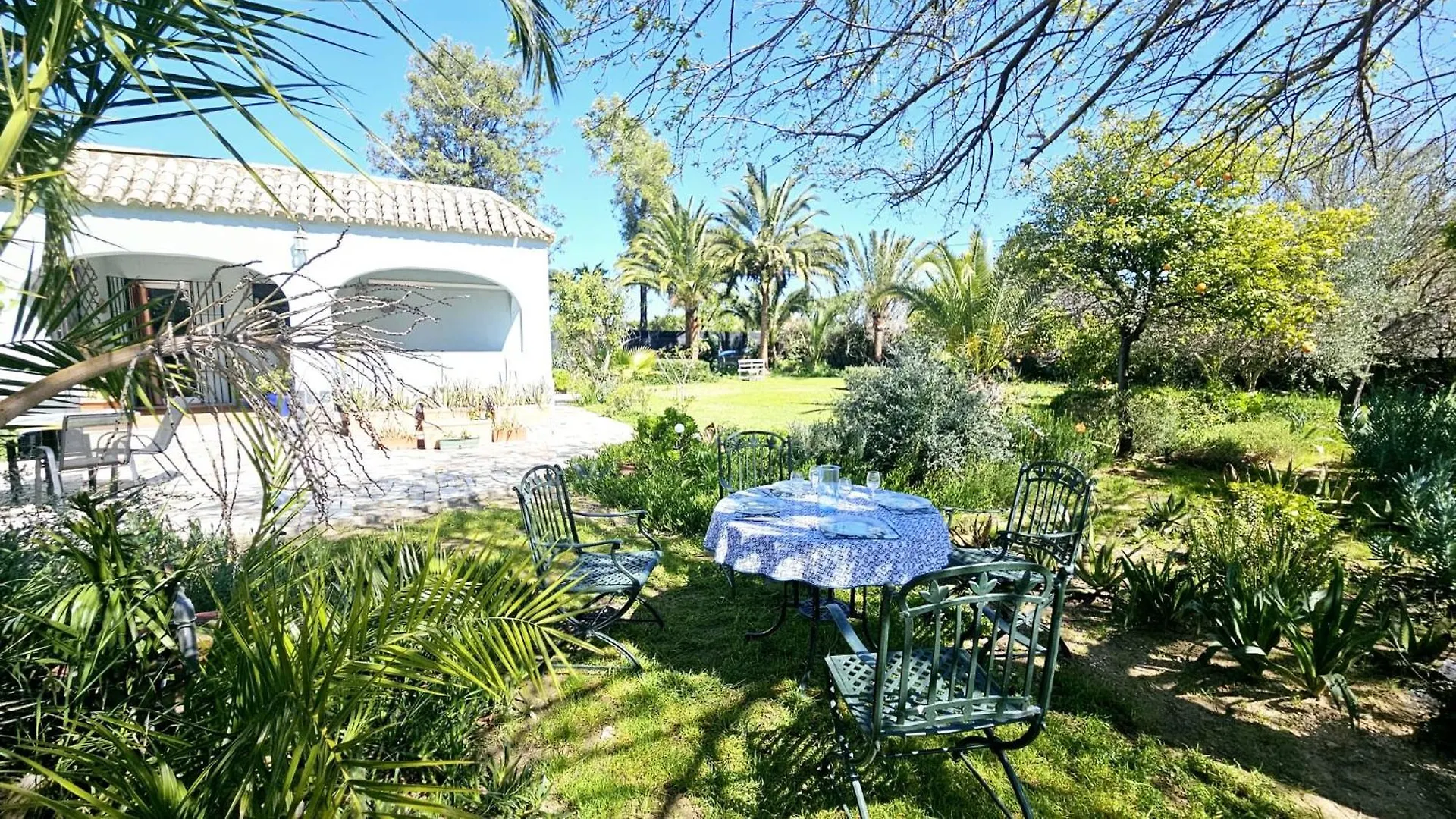 Casa Rural Villa Moral El Arahal 0*,